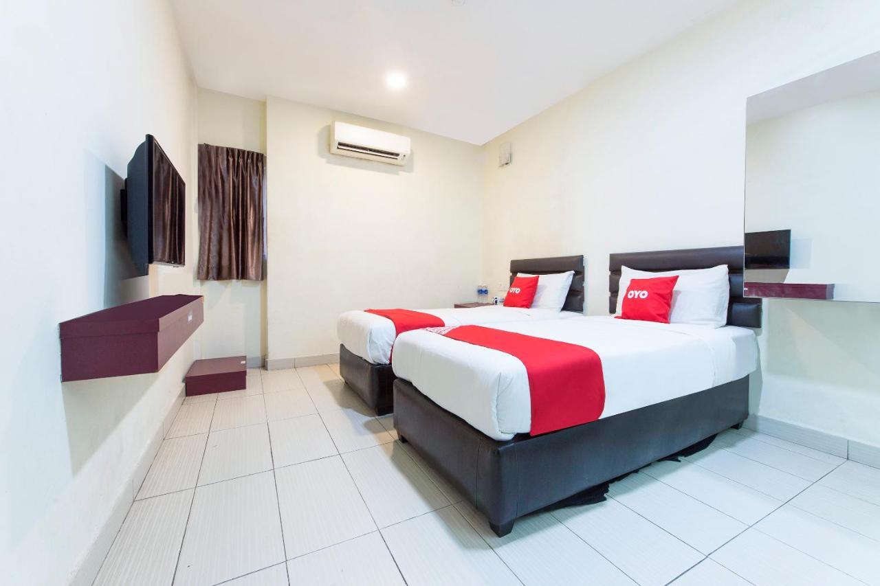 Super Oyo 90385 H3 Hotel Yong Peng Dış mekan fotoğraf