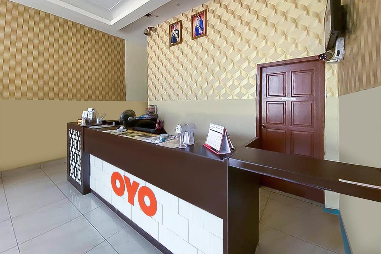 Super Oyo 90385 H3 Hotel Yong Peng Dış mekan fotoğraf